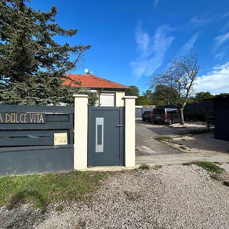 La Dolce Vita Saint-Seine-en-Bache Kültér fotó
